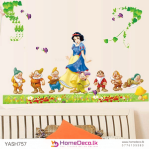 Snow White Wall Sticker with vibrant characters, ideal for kids’ room decor